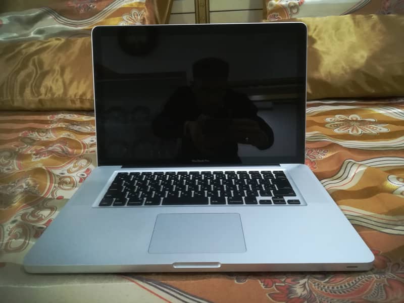 MacBook pro core i7 for sale 9