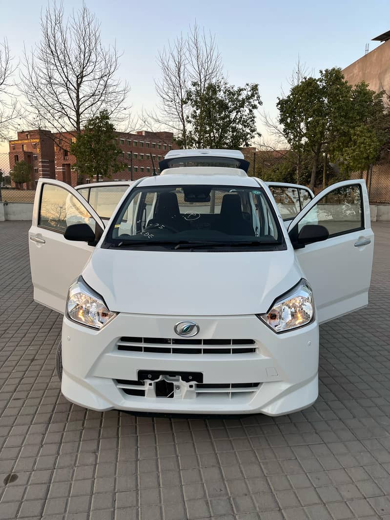 Daihatsu Mira 2022 0