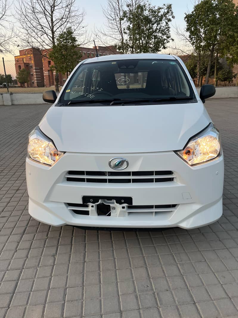 Daihatsu Mira 2022 1