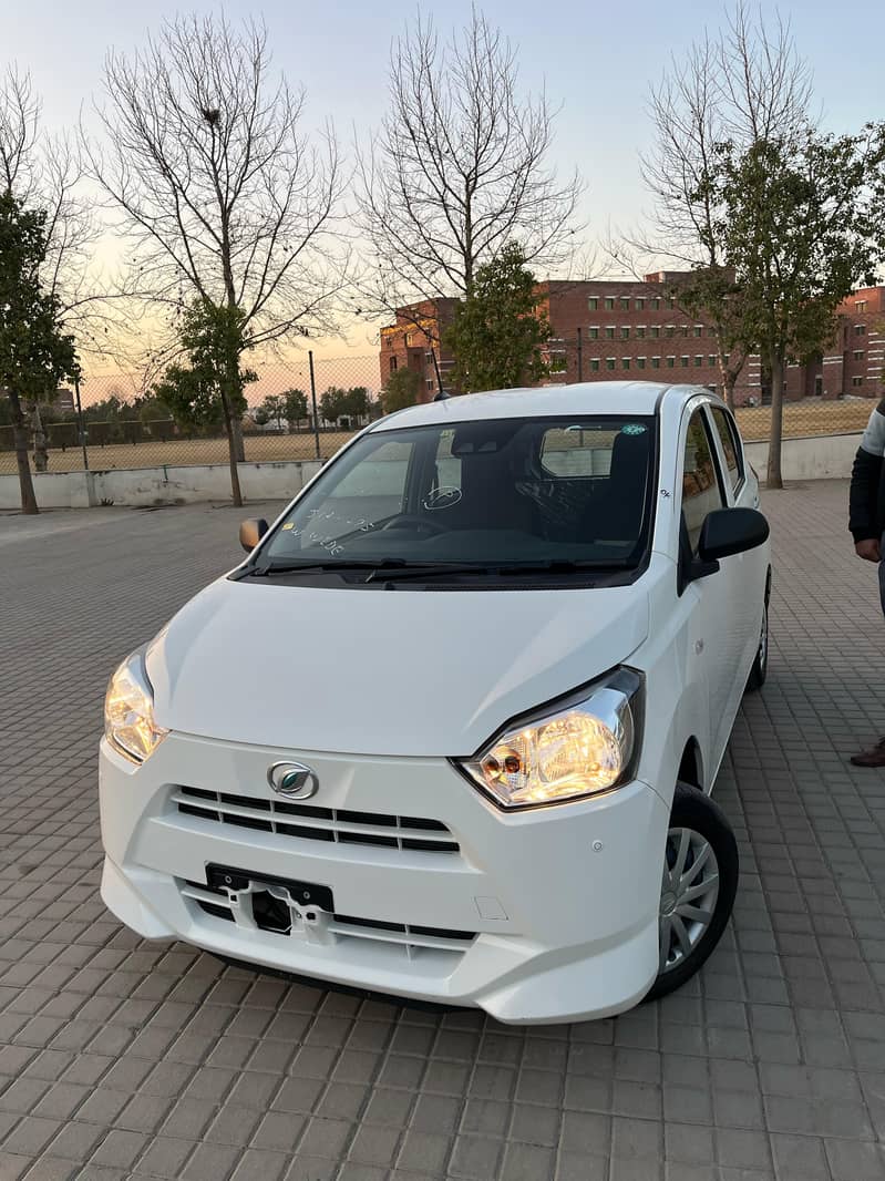 Daihatsu Mira 2022 3