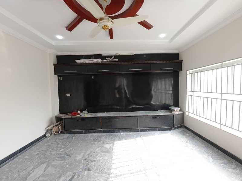 C18 Rawalpindi Housing Society Kanal House For Sale 18