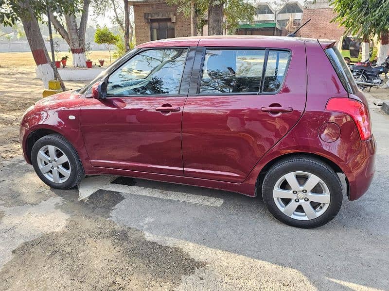 Suzuki Swift DLX 2017 IN Excellent condition 5