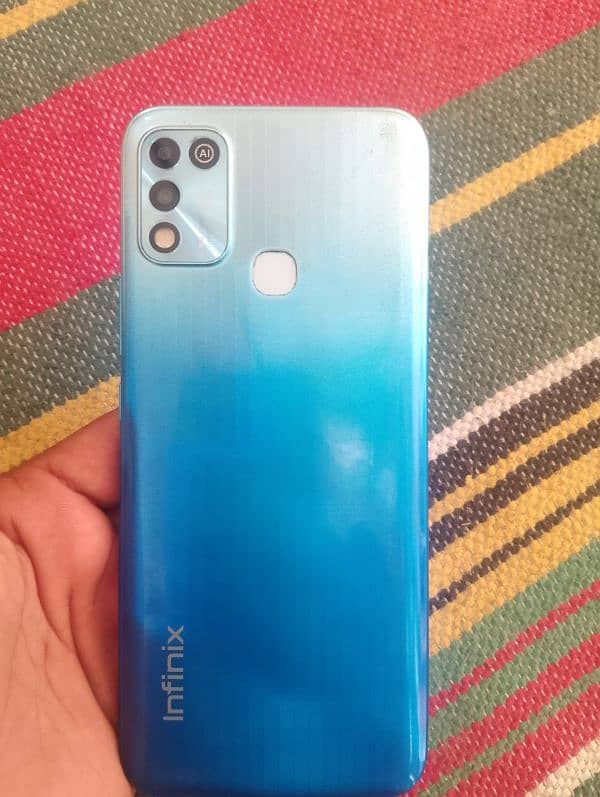 Infinix hot 11 play 4/64 0