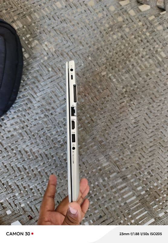 HP 830 G6 i7 8th 16 256 SSD NVME 4