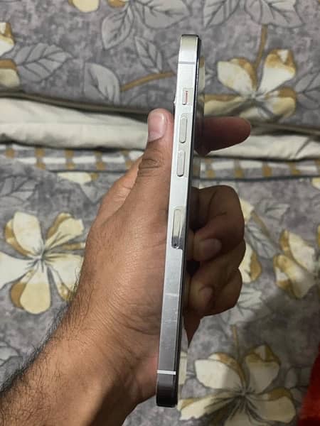 iPhone 14 Pro Max 128GB Jv 95 health 6