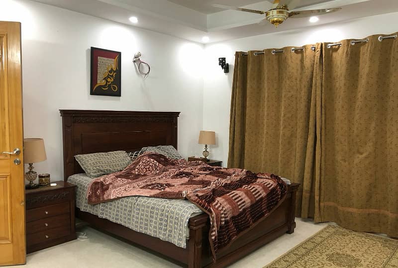 Liveable old 4-BedRoom House For Sale Phase-1 DHA LAHORE Attached SAMPLE Pictures. 40