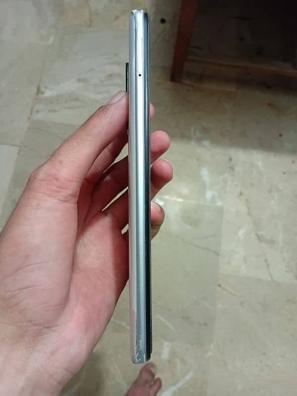 i am selling redmi note 10 2