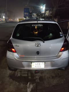 Toyota Vitz 2013