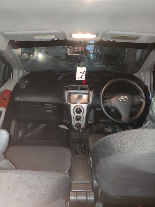 Toyota Vitz 2013 3