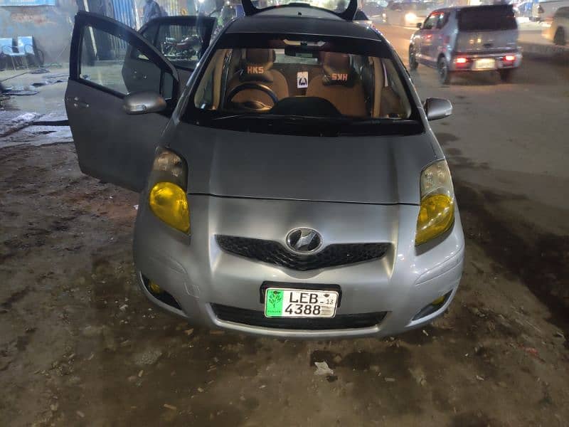 Toyota Vitz 2013 7