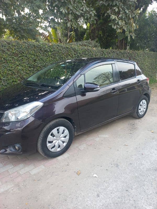 Toyota Vitz 2013 / 2017 2