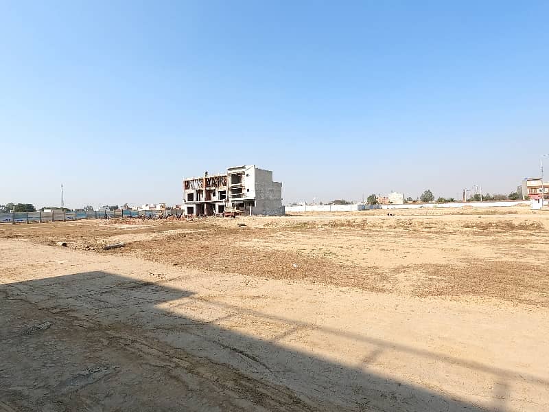 Central Prak A1 Block Prime Location Plot 11