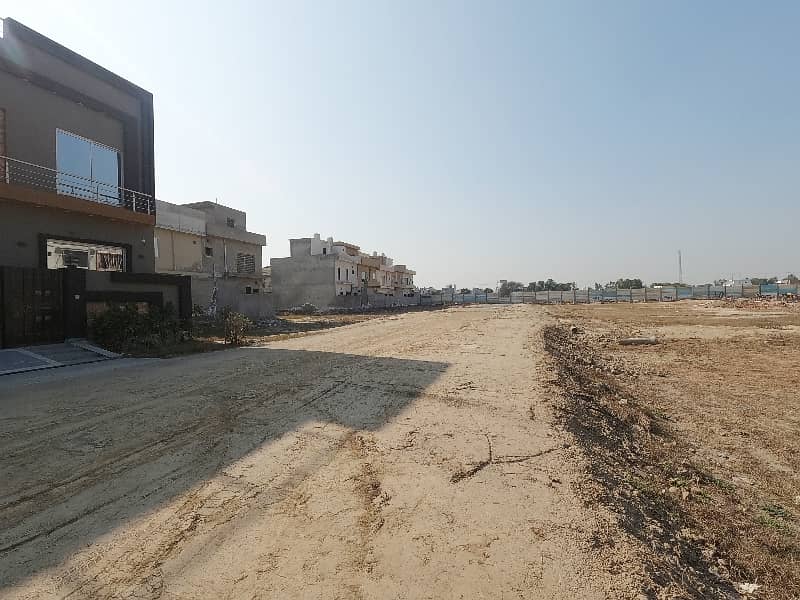 Central Prak A1 Block Prime Location Plot 17