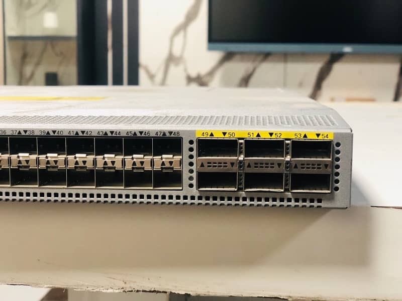 Cisco Nexus 9372PX 48 Port 1G/10G SFP+ & 6 40G QSP 1