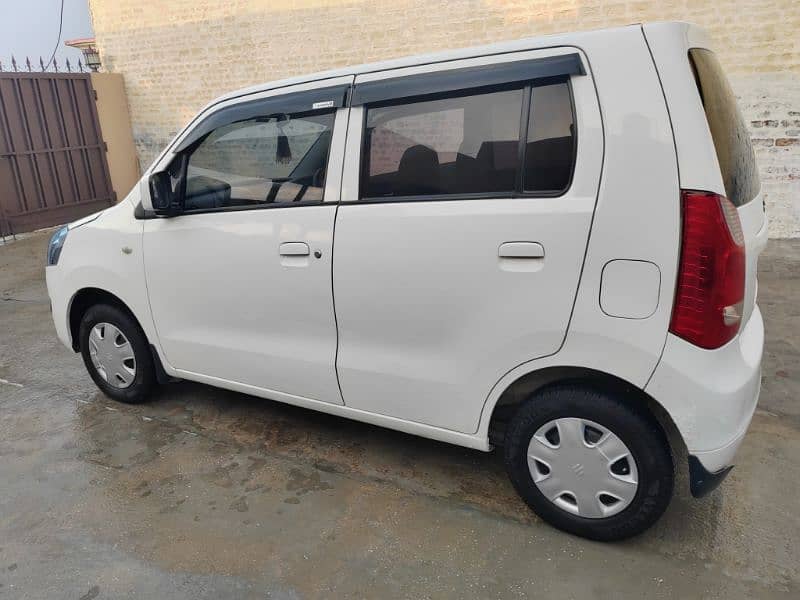 Suzuki Wagon R 2017 4