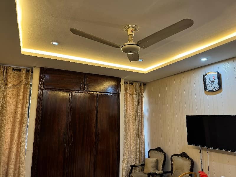 Centrally Located Flat In Askari 5 Is Available For sale 10