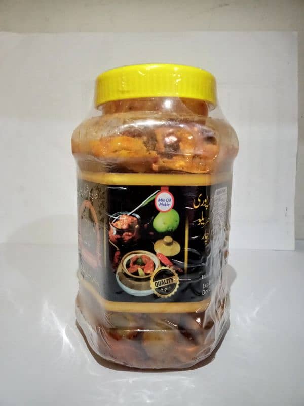 Mixed Oil Pickle 400 grams | Famous Shikarpuri pickle | Qayom Achar 2