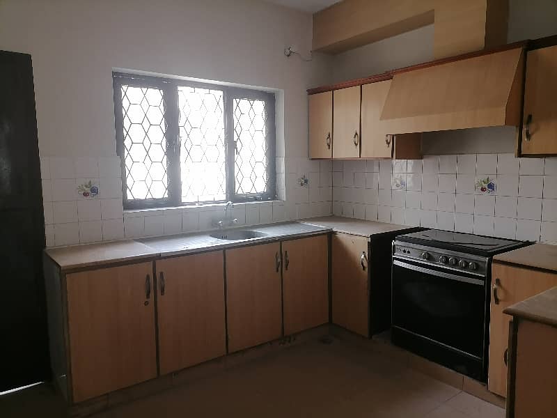 Affordable House Of 1 Kanal Is Available For rent 25