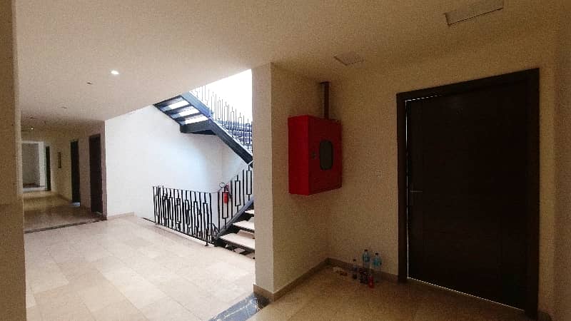 Prominently-Located Prime Location Flat Available In Gulberg 3 For sale 9