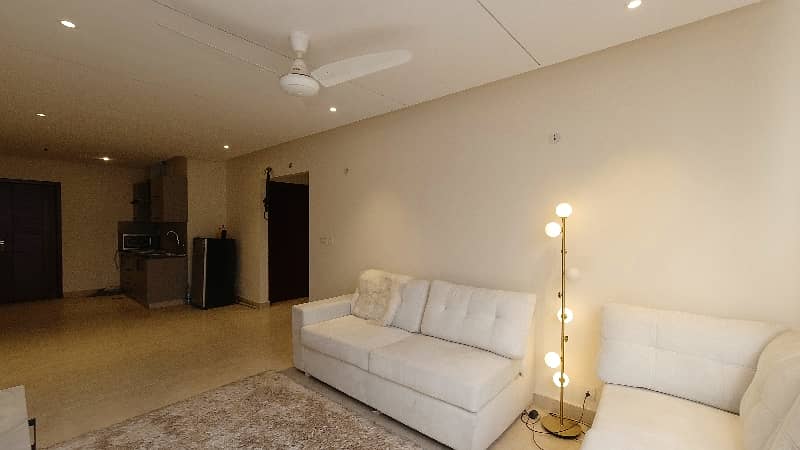 Prominently-Located Prime Location Flat Available In Gulberg 3 For sale 14