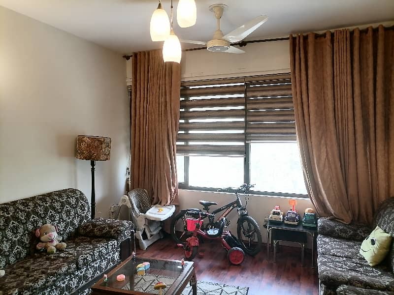 Centrally Located Flat In Askari 5 Is Available For Sale 0