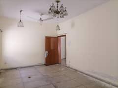 House Of 12 Marla For rent In Askari 5