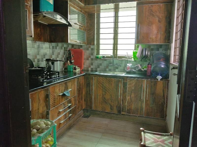 Aesthetic Upper Portion Of 10 Marla For Rent Is Available 3