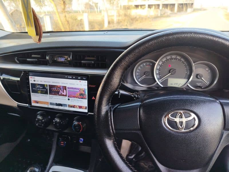 Toyota Corolla GLI 2015 11