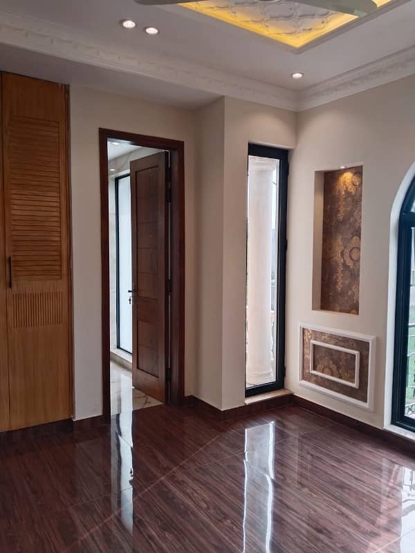 Spacious 5 Marla House Available For rent In Paragon City 11