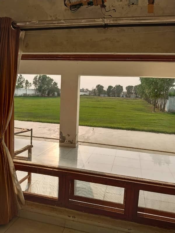 Spacious Farm House Is Available In Barki Road For sale 8