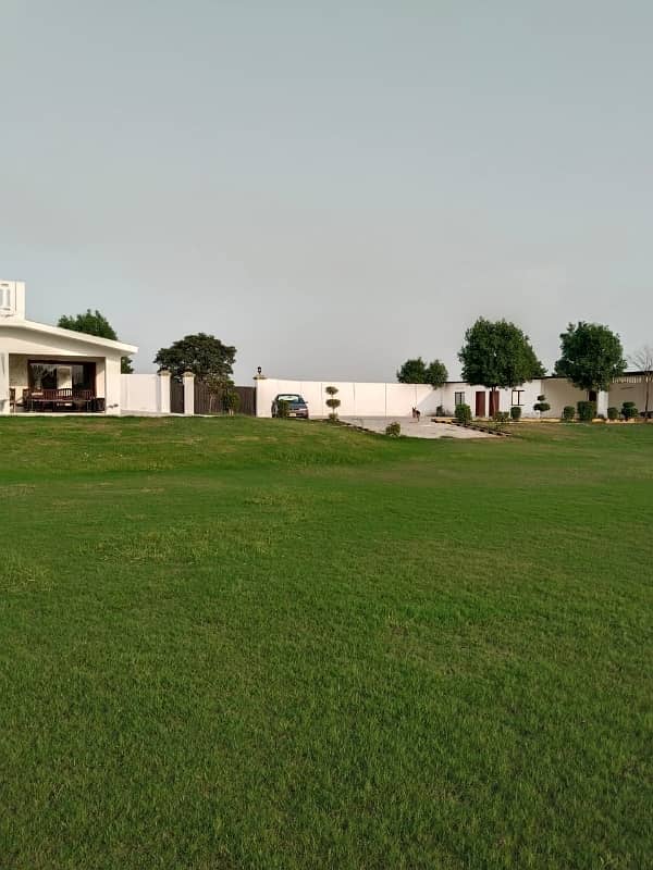 Spacious Farm House Is Available In Barki Road For sale 14