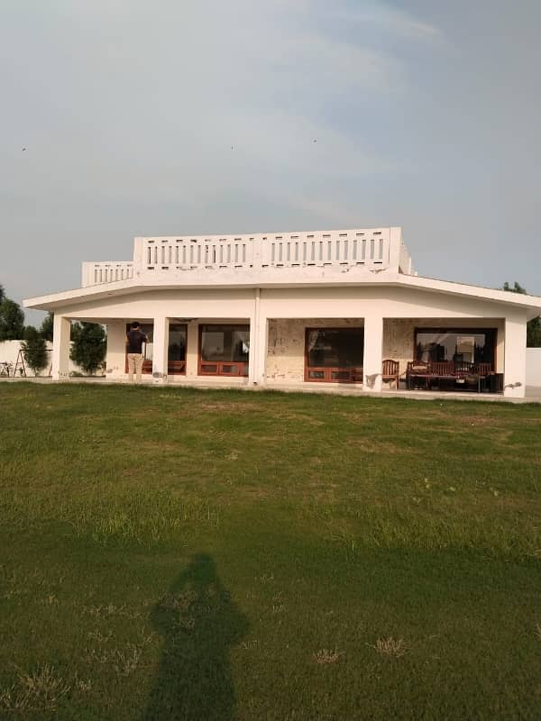 Spacious Farm House Is Available In Barki Road For sale 20