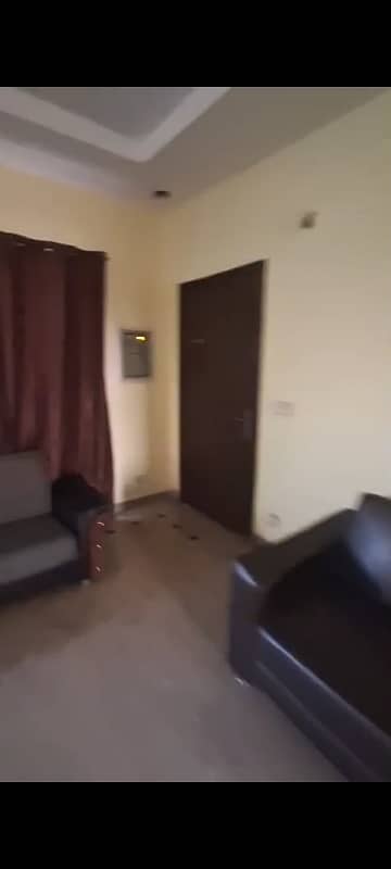 A Semi Furnished 4 M Flat For Rent In Paragon City 4