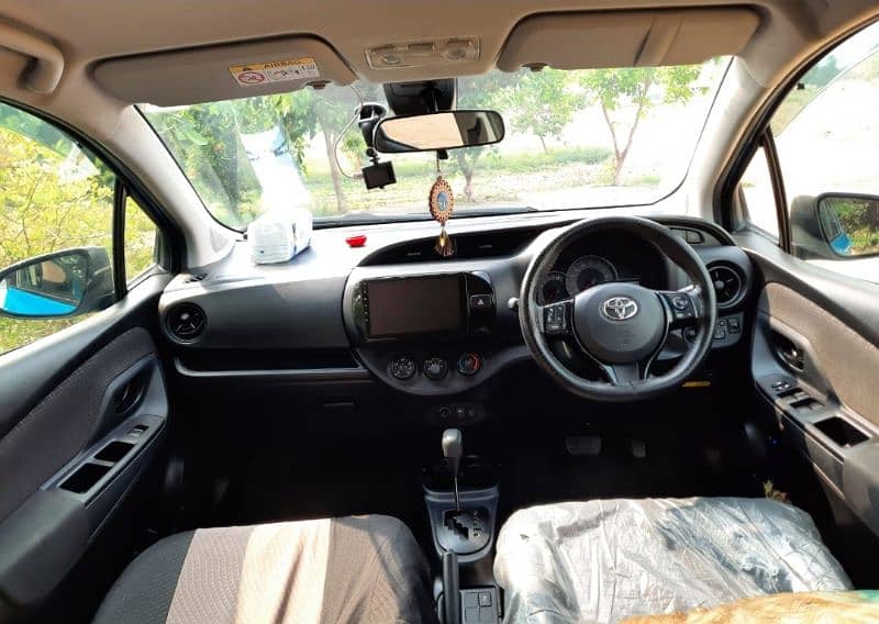 Toyota Vitz 2018 9