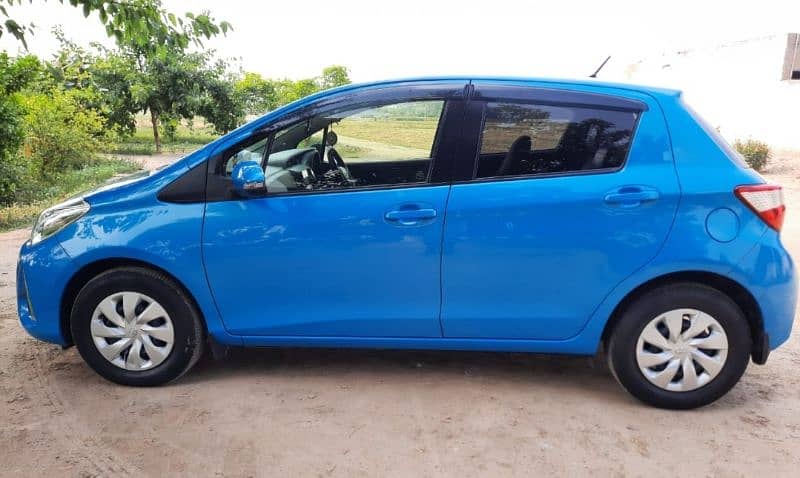 Toyota Vitz 2018 16