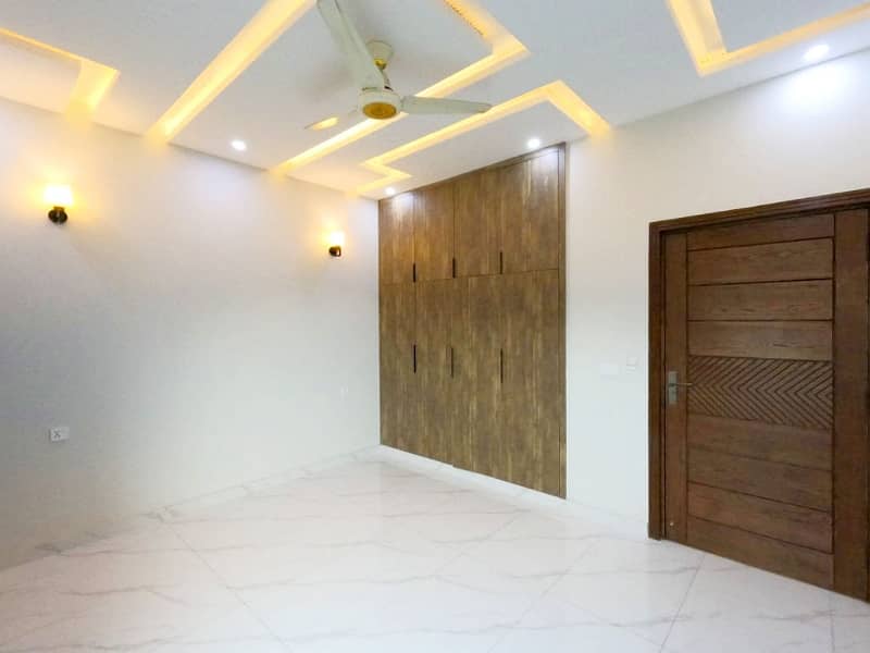 House Is Available For sale In Green City - Block C 15