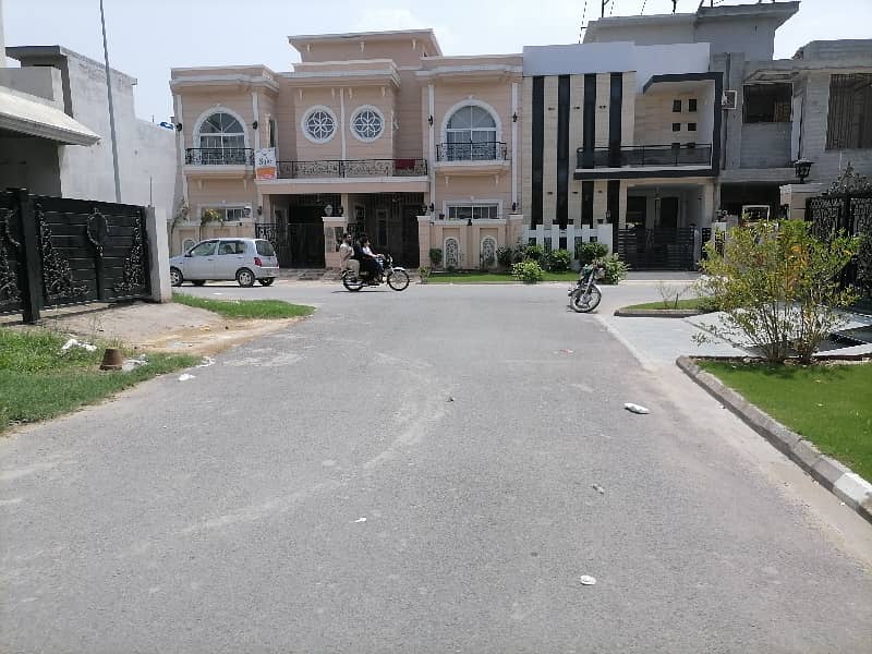 5 Marla House For Sale In Green City 3