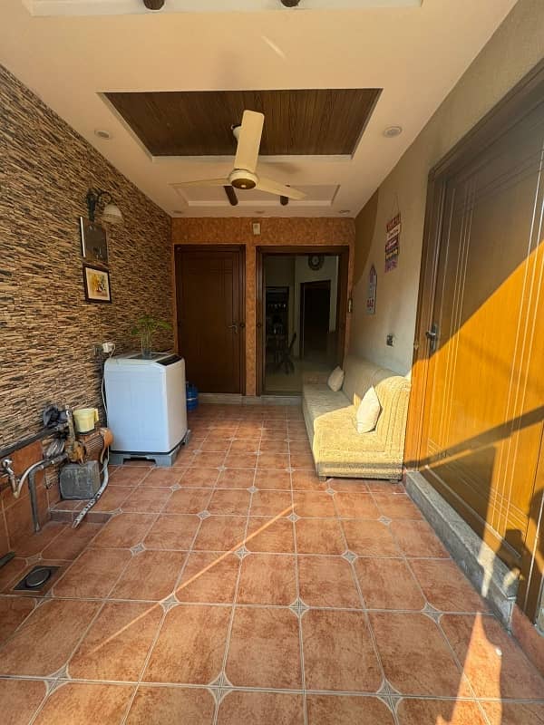 House Available For sale In Johar Town Phase 2 - Block H2 4