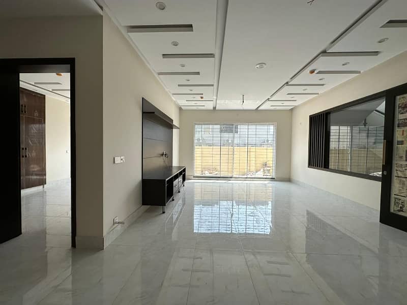 1 Kanal Well Maintained Owner Build Full House Available For Rent In DHA Phase 2 Near Bhatta Chowk And Ring Road And Allama Iqbal International Airport 4