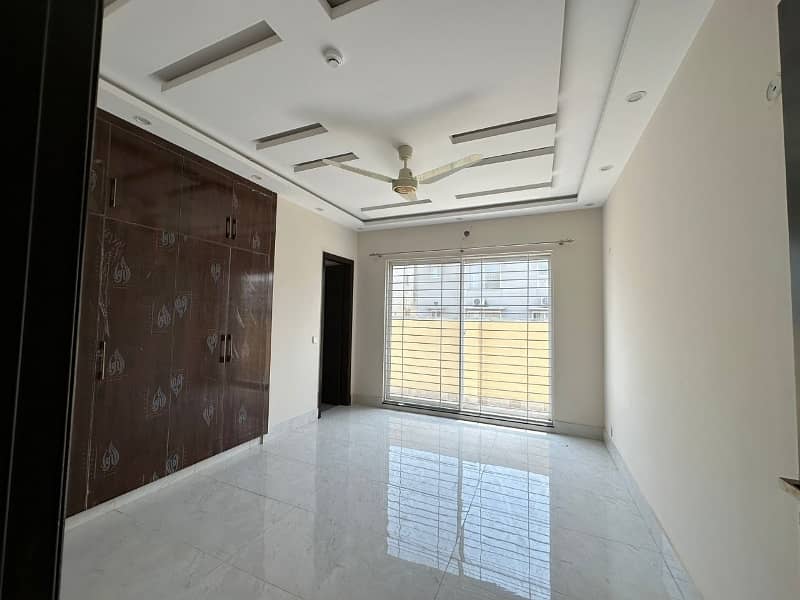 1 Kanal Well Maintained Owner Build Full House Available For Rent In DHA Phase 2 Near Bhatta Chowk And Ring Road And Allama Iqbal International Airport 10