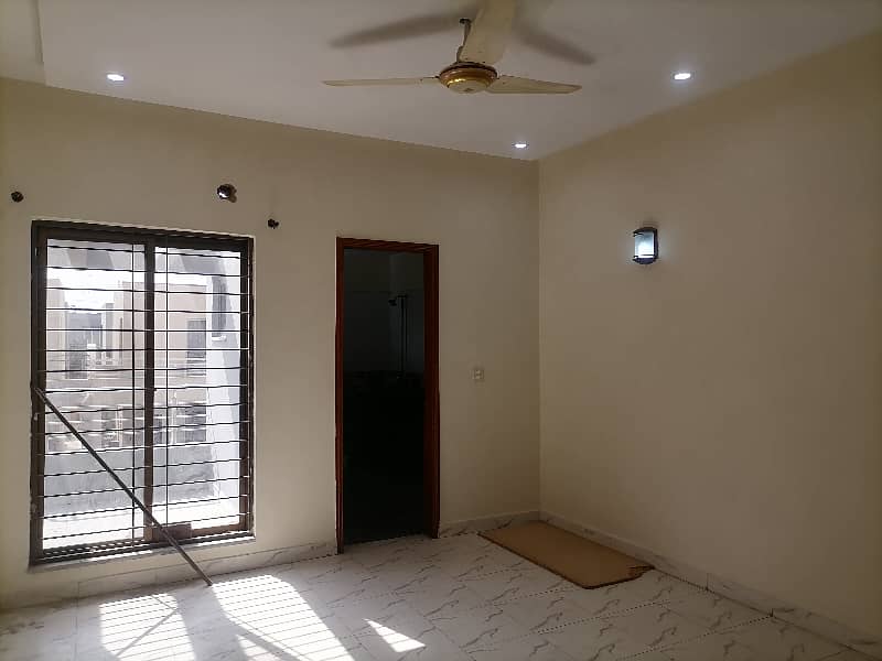 Best Options For House Is Available For rent In DHA Phase 8 - Ex Park View 1