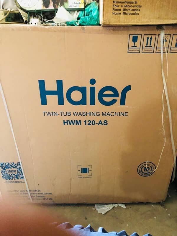 HAIER TWIN-TUB WASHING MACHINE HWM 120AS 3