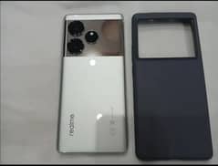 Realme GT 6 (16+512)