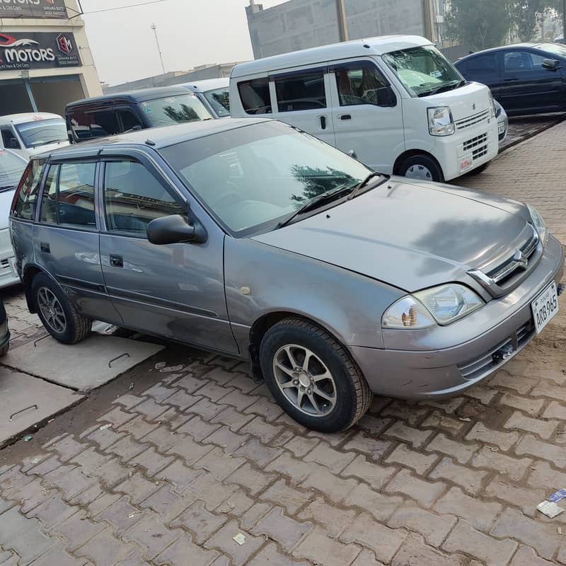 Suzuki Cultus 2015/ 16 4