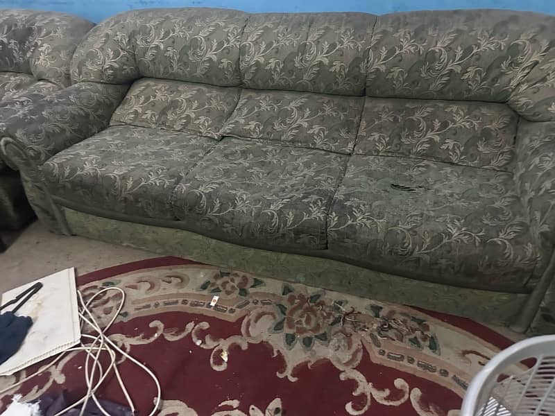 7 Seater Sofa Set for Sale in Lahore Pakistan 3