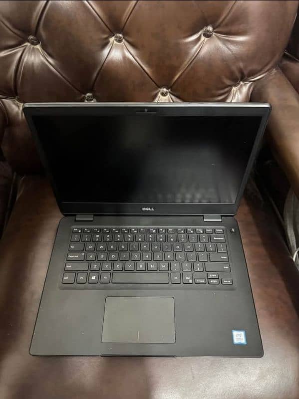 Dell Latitude 3490 – Core i7 | 16GB RAM | 2GB AMD Radeon | 14" HD 0