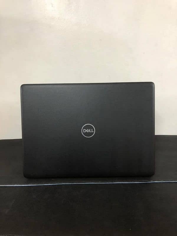 Dell Latitude 3490 – Core i7 | 16GB RAM | 2GB AMD Radeon | 14" HD 4