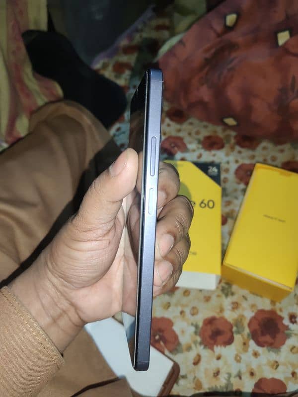 realme note 60 4