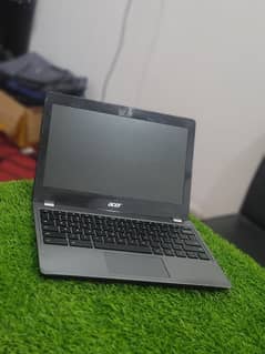 Acer c740 Slimmest 5th generation Laptop new condition