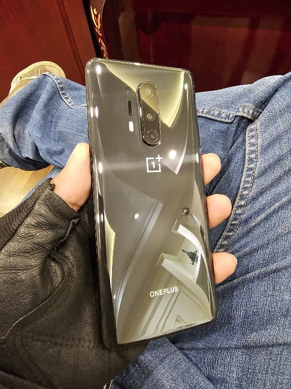 OnePlus 8 Pro, 12/256, condition 10/10, Water pack genuine phone 100%. 7